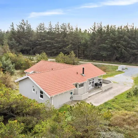 Holiday home Zoya - 900m From The Sea In Nw Jutland By Interhome *