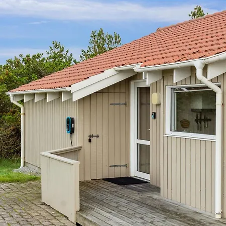 Holiday home Zoya - 900m From The Sea In Nw Jutland By Interhome *